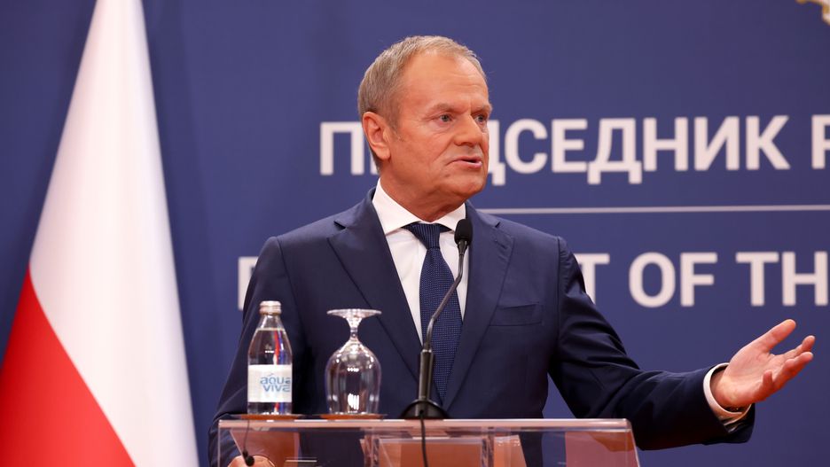 Polish Prime Minister Donald Tusk attends a joint press conference with the Serbian president following their meeting in Belgrade, Serbia, 24 October 2024. The Polish prime minister is on an official state visit to Serbia. EPA/ANDREJ CUKIC Dostawca: PAP/EPA.