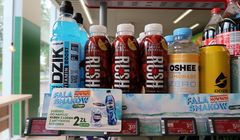 Hasło „Fala nowych smaków” promuje napoje w Żabce