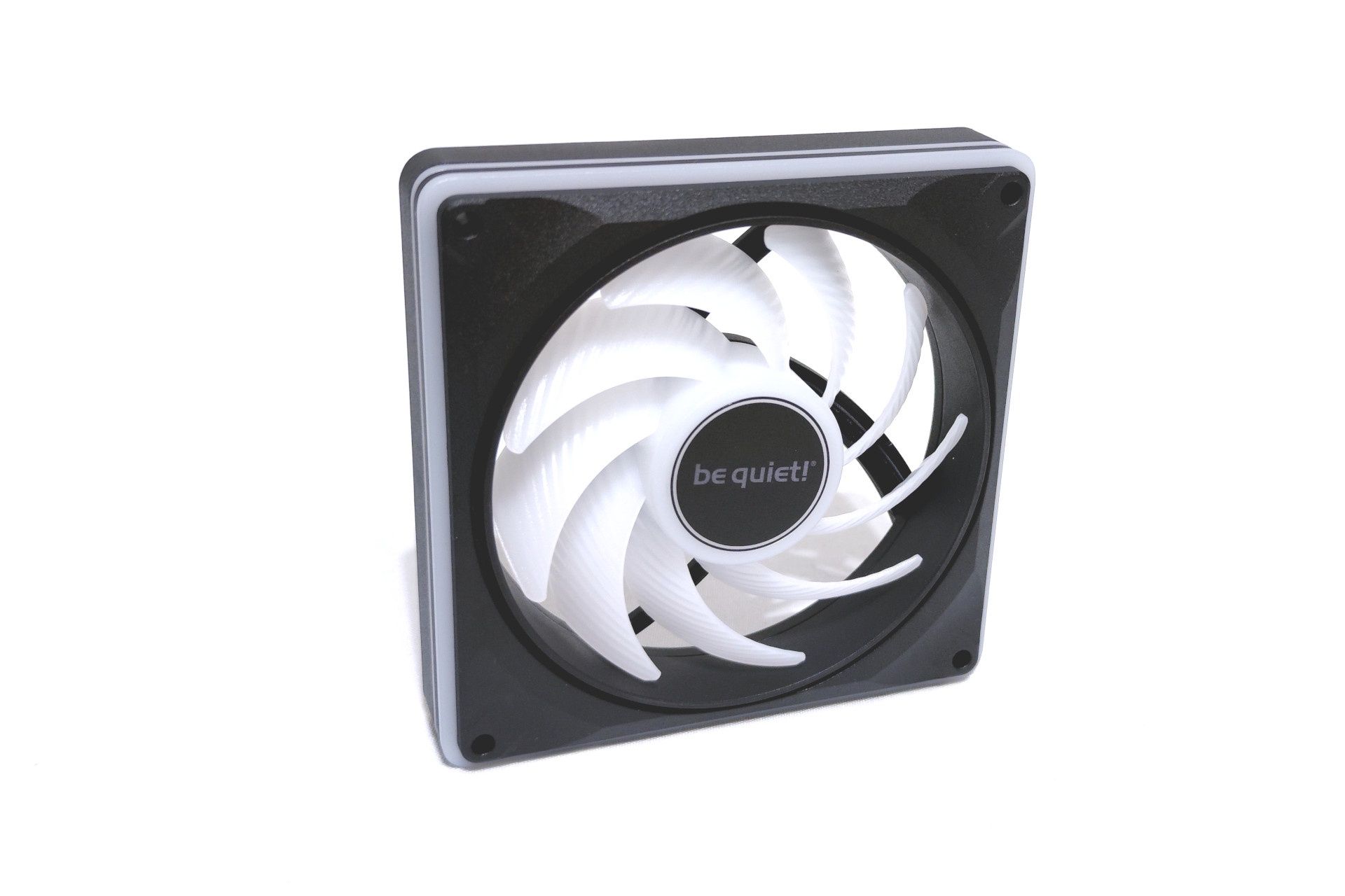be quiet! Light Wings Pro IO 360 mm