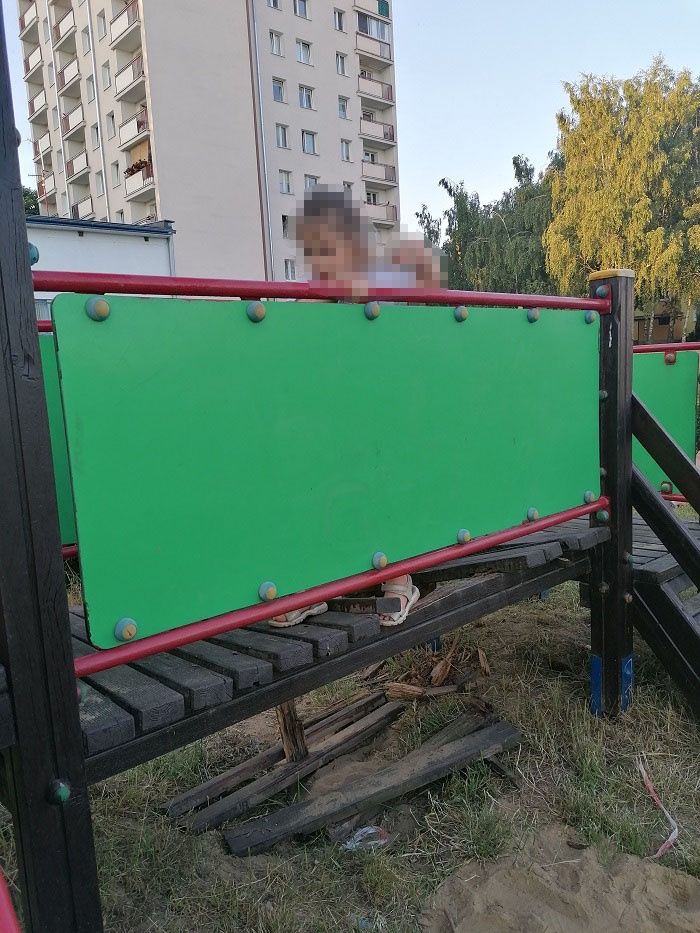 Fatalny stan techniczny placu zabawy przy ul. Wyżynnej w Lublinie