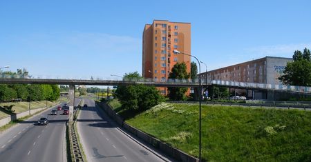 Kładka na Tatarach od lat nieczynna. Wkrótce zniknie z krajobrazu