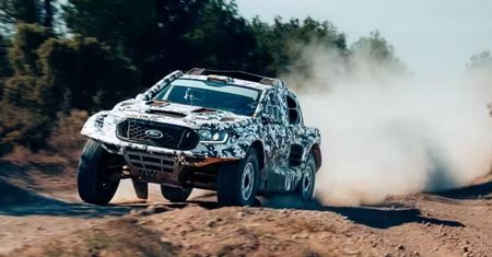 Ford chce podbić Rajd Dakar. Debiut już w 2024 roku