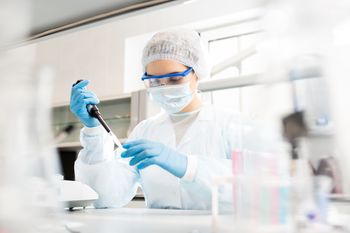 Moderna dostanie 50 mln dol. Ma opracować szczepionkę