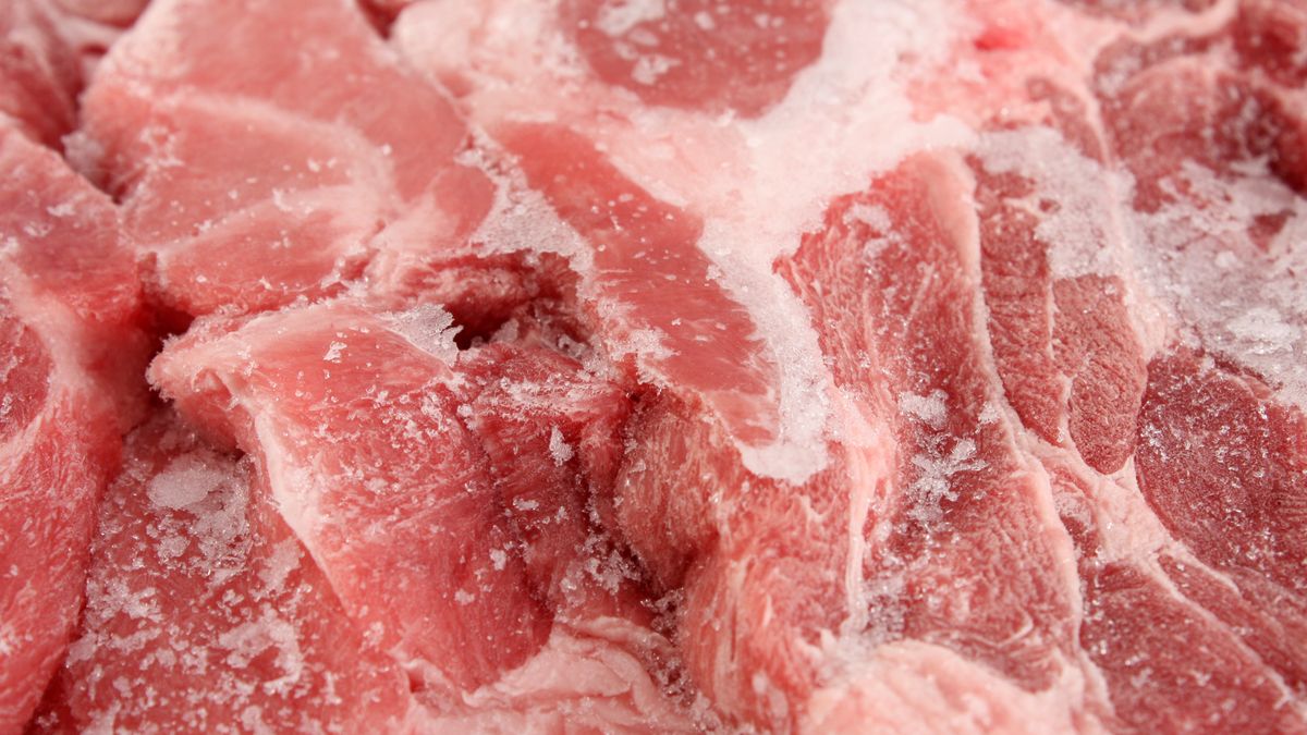 Jak prawidłowo rozmrażać mięso?