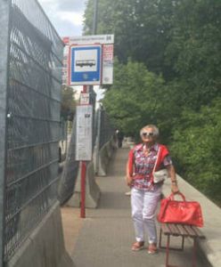 Absurdalny przystanek autobusowy na Pradze