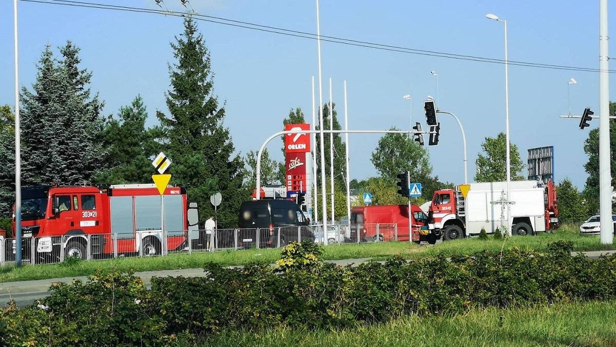 Zderzenie dwóch busów na skrzyżowaniu ul. Mełgiewskiej