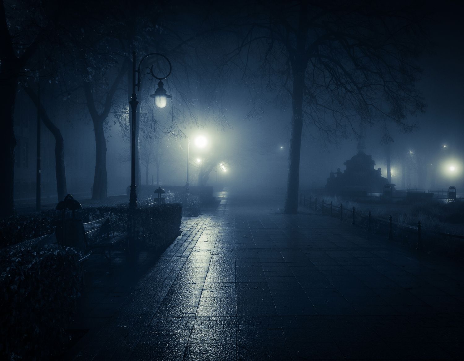 Sfotografowałem mgłę, która spowiła Opole. Miasto wygląda jak z filmu noir 8