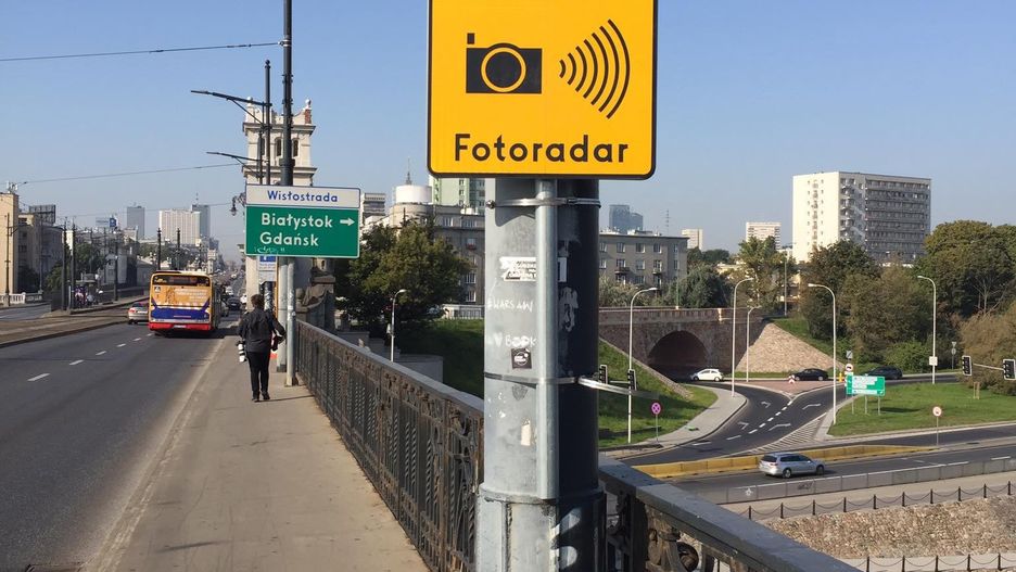 Warszawa. Na moście Poniatowskiego stanęły fotoradary