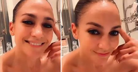 Piękne ciało i bąbelki. 52-letnia Jennifer Lopez pokazała się bez ubrań