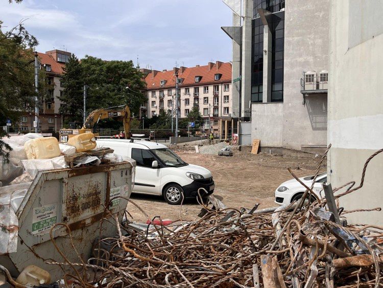 Zabytek w centrum Wrocławia doszczętnie zburzony