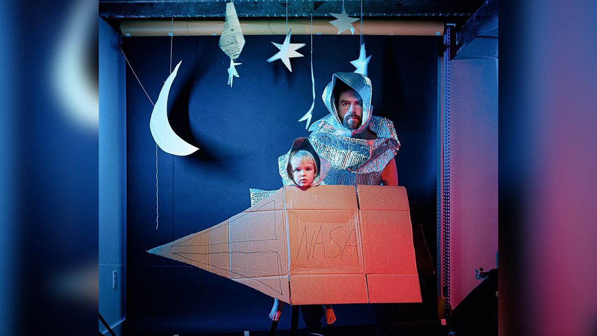 Ojciec robi przeurocze autoportrety z córką. Tak wyglądają ich ostatnie 2 lata 1