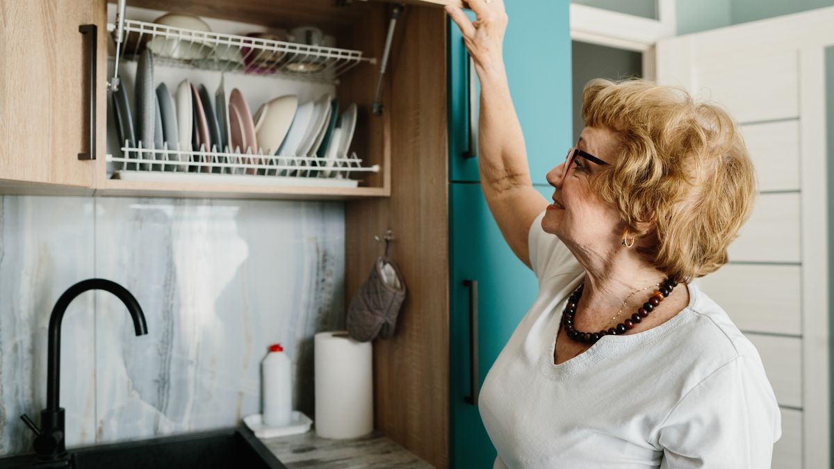 Portfel znika, a senior oskarża rodzinę. Co może się dziać?