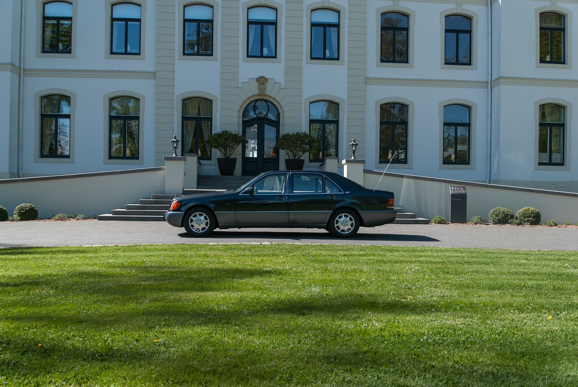 Mercedes-Benz 600 SEL