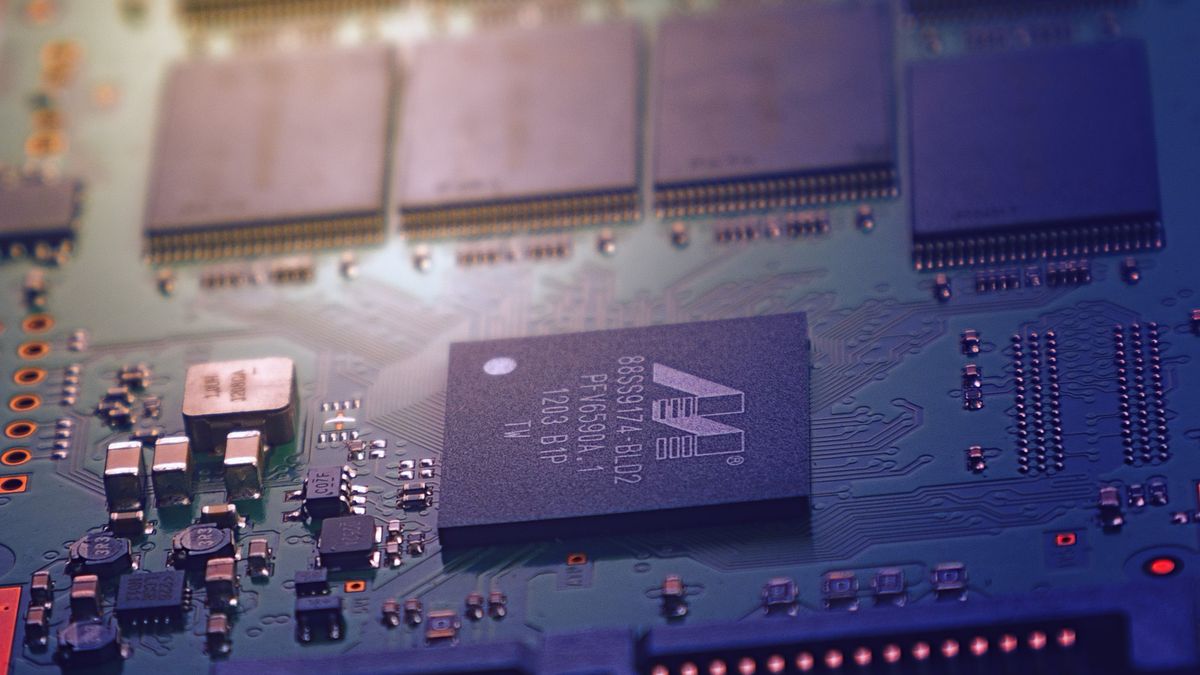 BIOS i UEFI: przegląd ustawień poprawiających bezpieczeństwo (fot. Pixabay)