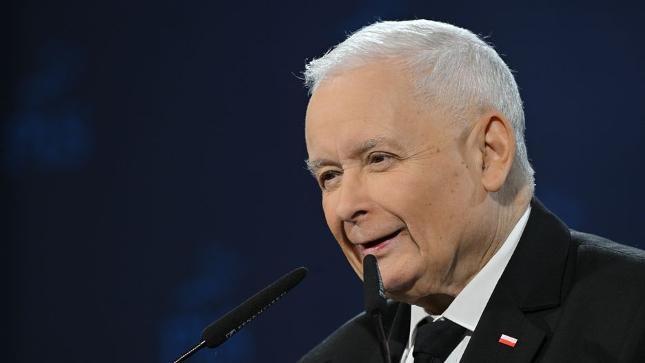 Siedlce, 16.03.2025. Wybory Prezydenta RP 2025 - kampania. Prezes PiS Jarosław Kaczyński podczas spotkania z mieszkańcami w Sali Widowiskowej ?Podlasie? w Siedlcach, 16 bm. (ad) PAP/Przemysław Piątkowski