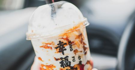 Mixue – gigant bubble tea rośnie w siłę! Akcje firmy poszybowały w górę na debiucie giełdowym
