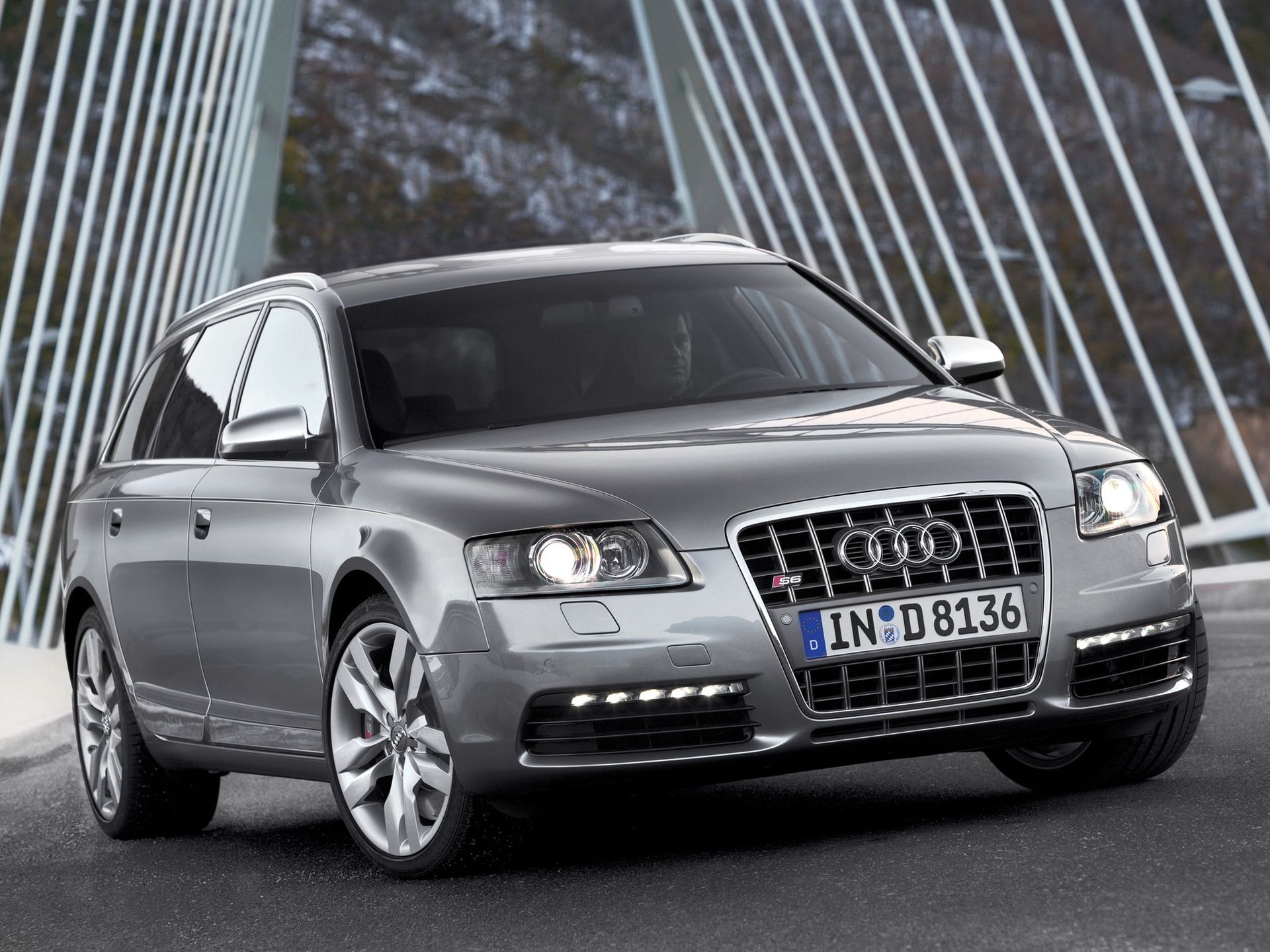 Audi S6 Avant