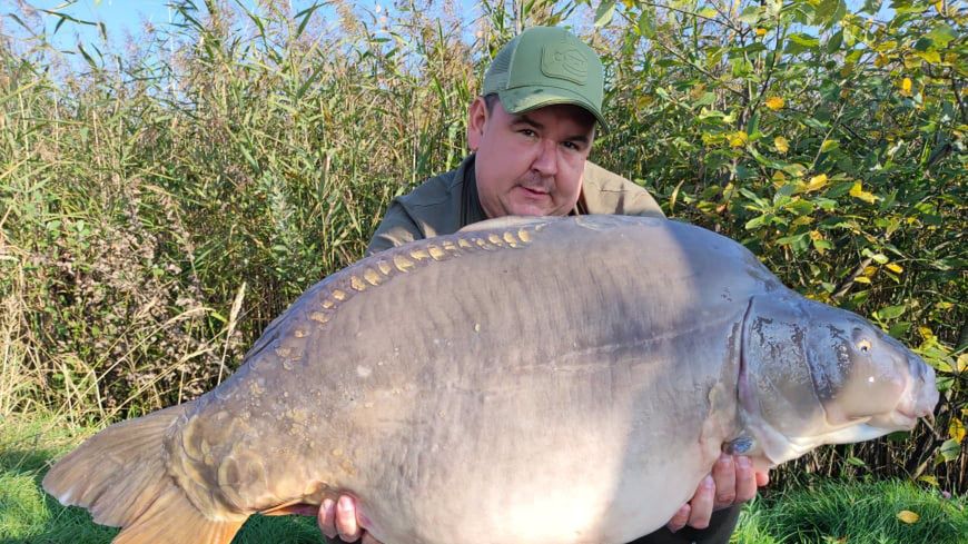 Panu Tomaszowi udało się tym razem złowić 23-kilogramowego karpia