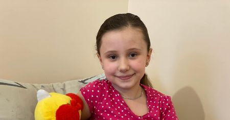 "Kryształowe dziecko". W Ukrainie zoperowano dziewczynkę z rzadką chorobą