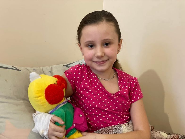 "Kryształowe dziecko". W Ukrainie zoperowano dziewczynkę z rzadką chorobą