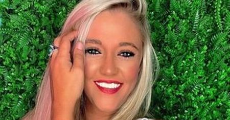 Influencerka obnażyła się na basenie. Chciała nagrać reakcję nastolatków