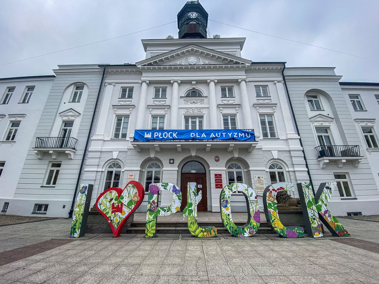 2 kwietnia przed ratuszem - Płock dla autyzmu