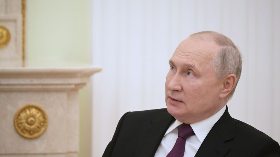 Russian President Vladimir Putin attends a meeting with South Sudan's President Salva Kiir Mayardit (not pictured) at the Kremlin in Moscow, Russia, 28 September 2023. Putin noted good developments in energy cooperation between Russia and South Sudan, including the construction of an oil refinery. EPA/VLADIMIR ASTAPKOVICH /SPUTNIK/KREMLIN POOL MANDATORY CREDIT Dostawca: PAP/EPA.