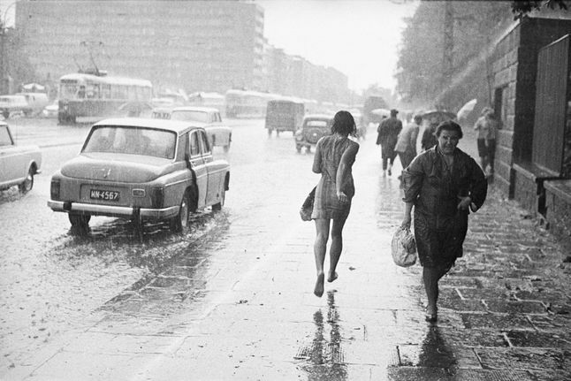 Ulewa na ulicy Puławskiej, 1968.