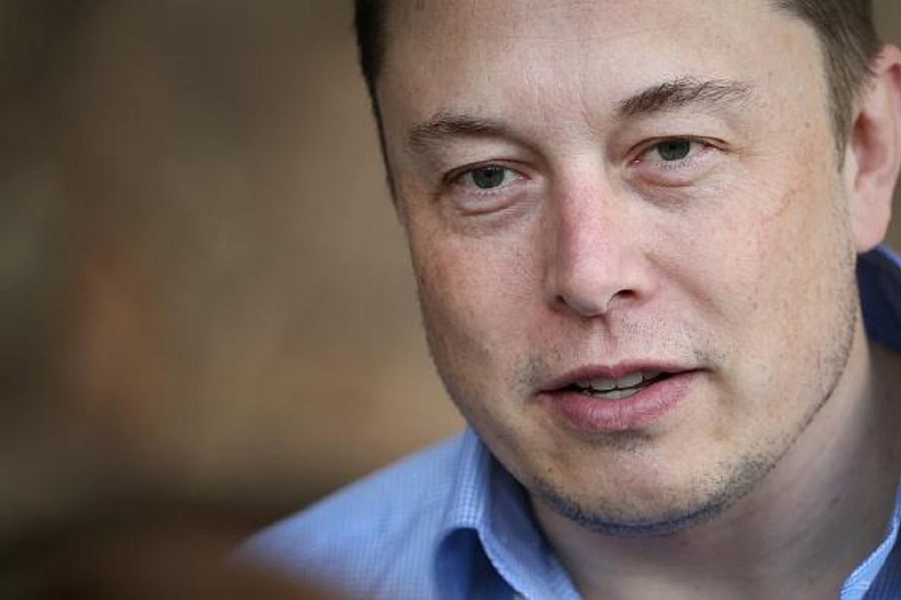 SpaceX Elona Muska planuje tajemniczy start rakiety w październiku
