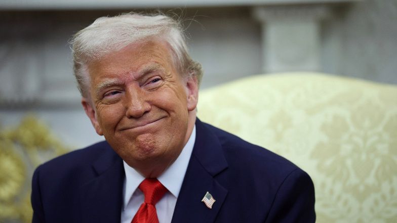 Donald Trump jako PAPIEŻ! Biały Dom udostępnił zdjęcie...