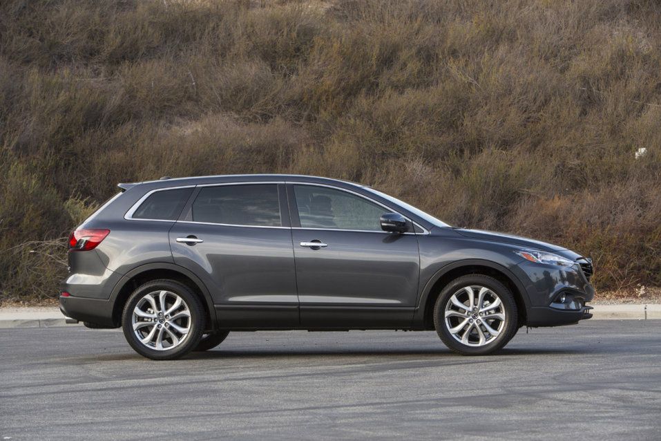 Odświeżona Mazda CX-9 na oficjalnych zdjęciach [galeria] 4