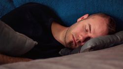 Kardiolog mówi o drzemkach. Tyle minut i nie więcej