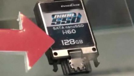 Bardzo mały dysk SSD - 128GB SATA nanoSSD 1