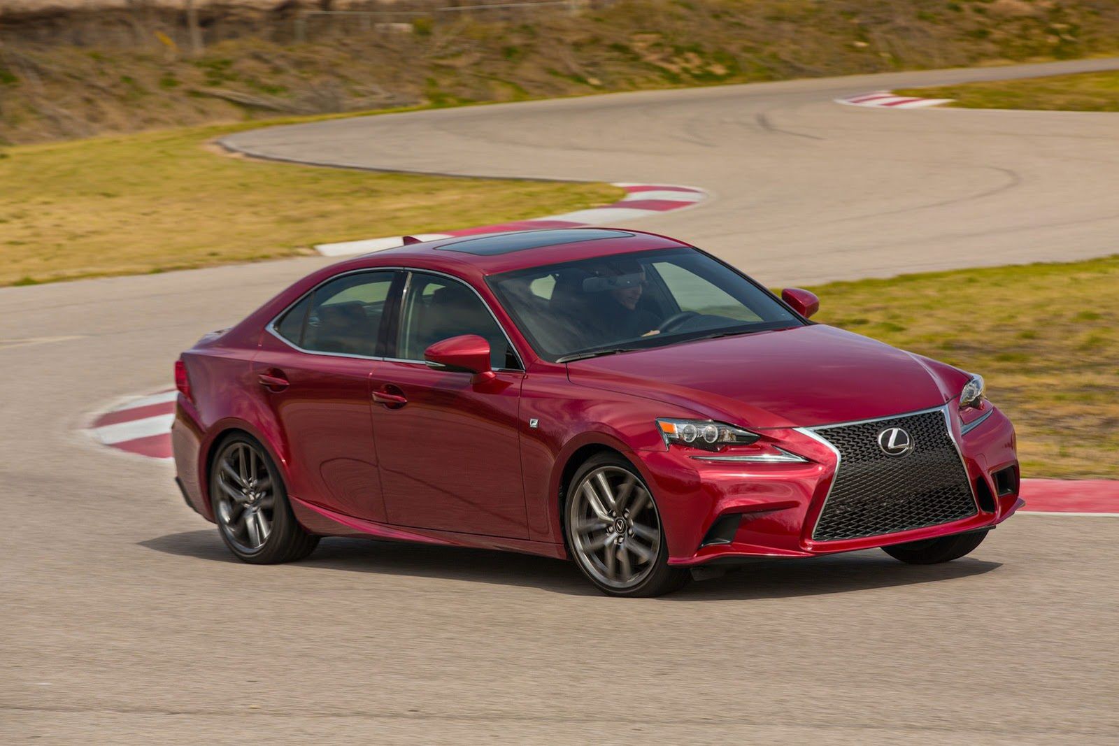 Nowy Lexus IS w pełnej krasie [galeria] 20