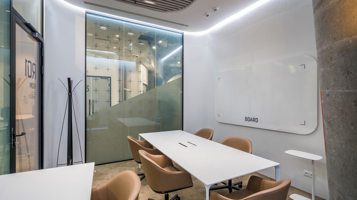 Czy folia może być inteligentna? Polska firma potrafi taką wyczarować 