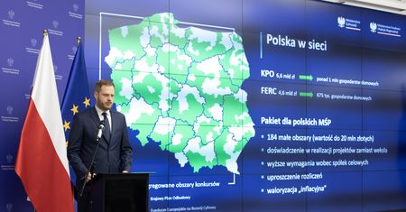 Światłowód w całej Polsce. Rząd zainwestuje 10 mld złotych