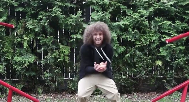 Yuri Drabent z youtuberami w kampanii „#lapjaja” o profilaktyce raka jądra (wideo)