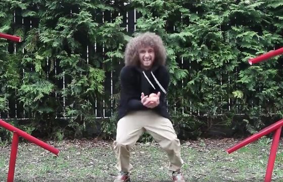 Yuri Drabent z youtuberami w kampanii „#lapjaja” o profilaktyce raka jądra (wideo)