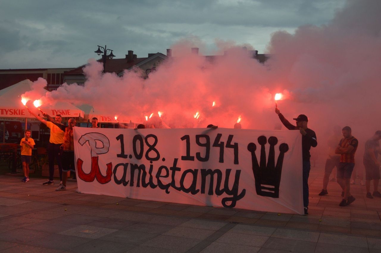 Końskie: Godzina "W". Zawyły syreny, zapłonęły race