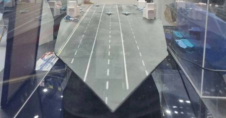 Nowy rosyjski lotniskowiec Koktiebiel. Gigantyczny trimaran większy od amerykańskiego Nimitza