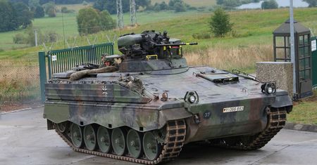 USA i Niemcy postanowiły. Wozy bojowe Bradley i Marder trafią do Ukrainy