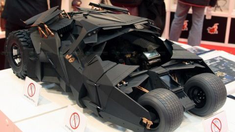 Batmobil w skali 1/6 - wygląda świetnie 1