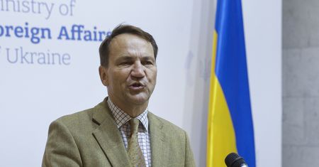Ukraińcy będą szkolić Polaków. Sikorski ujawnił szczegóły