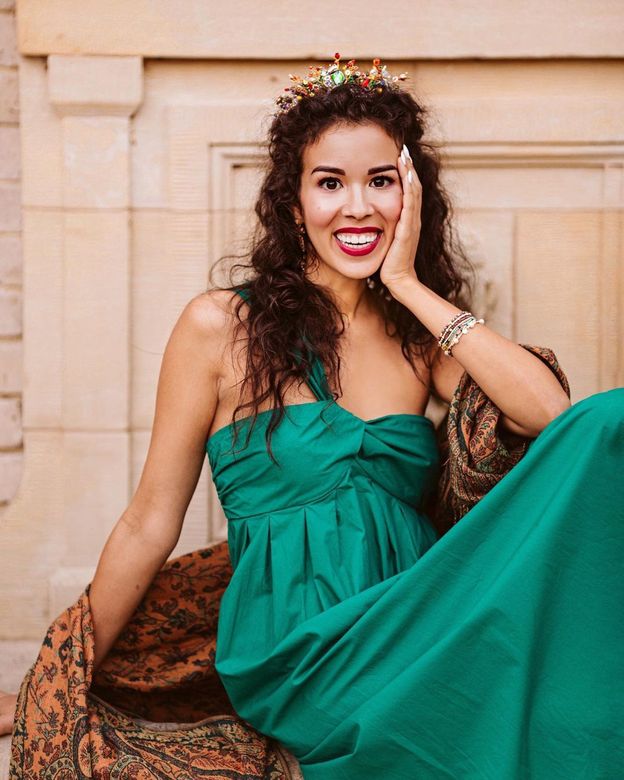 Tamara Gonzalez Perea otworzyła sklep z CZASZKAMI I SZAMAŃSKIMI BĘBNAMI