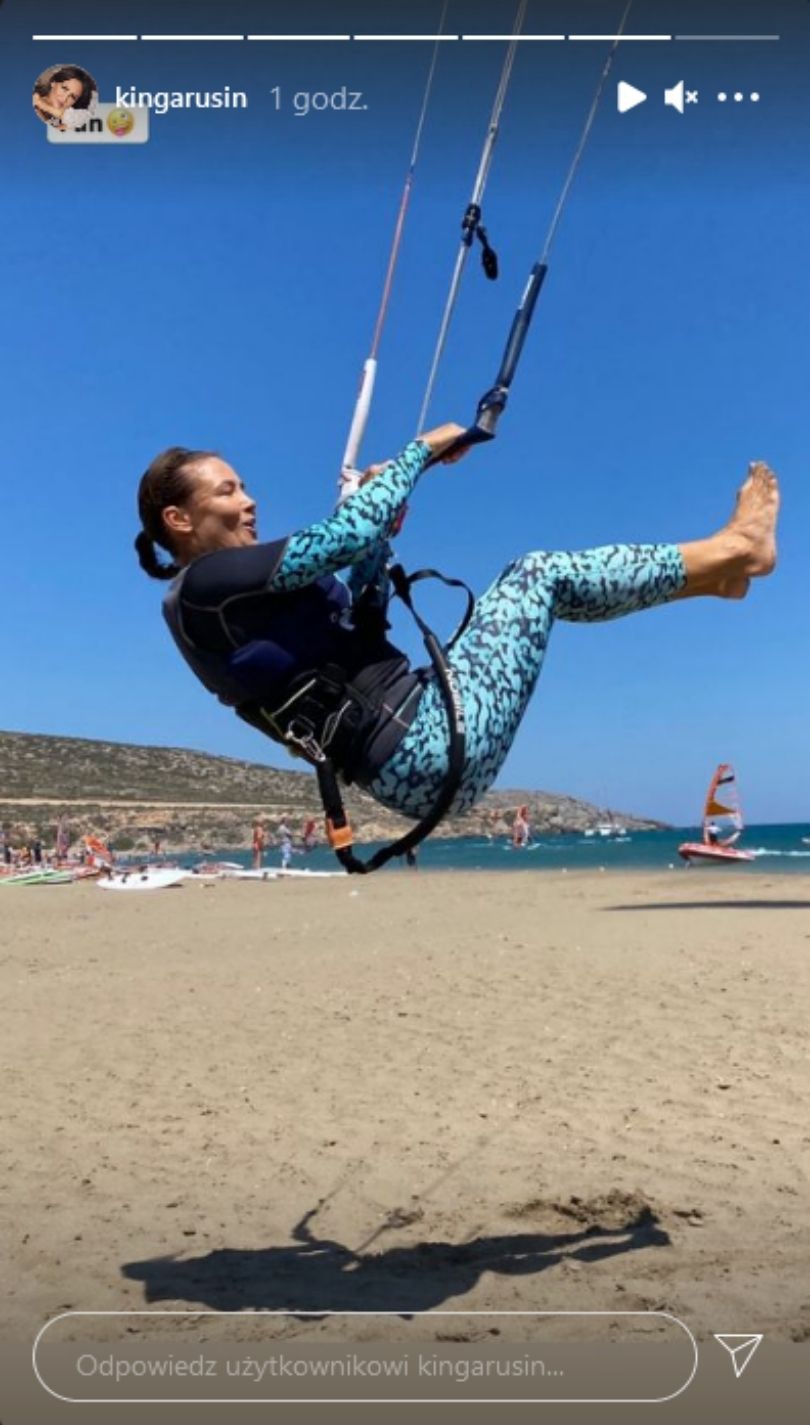 Kinga Rusin szaleje na desce