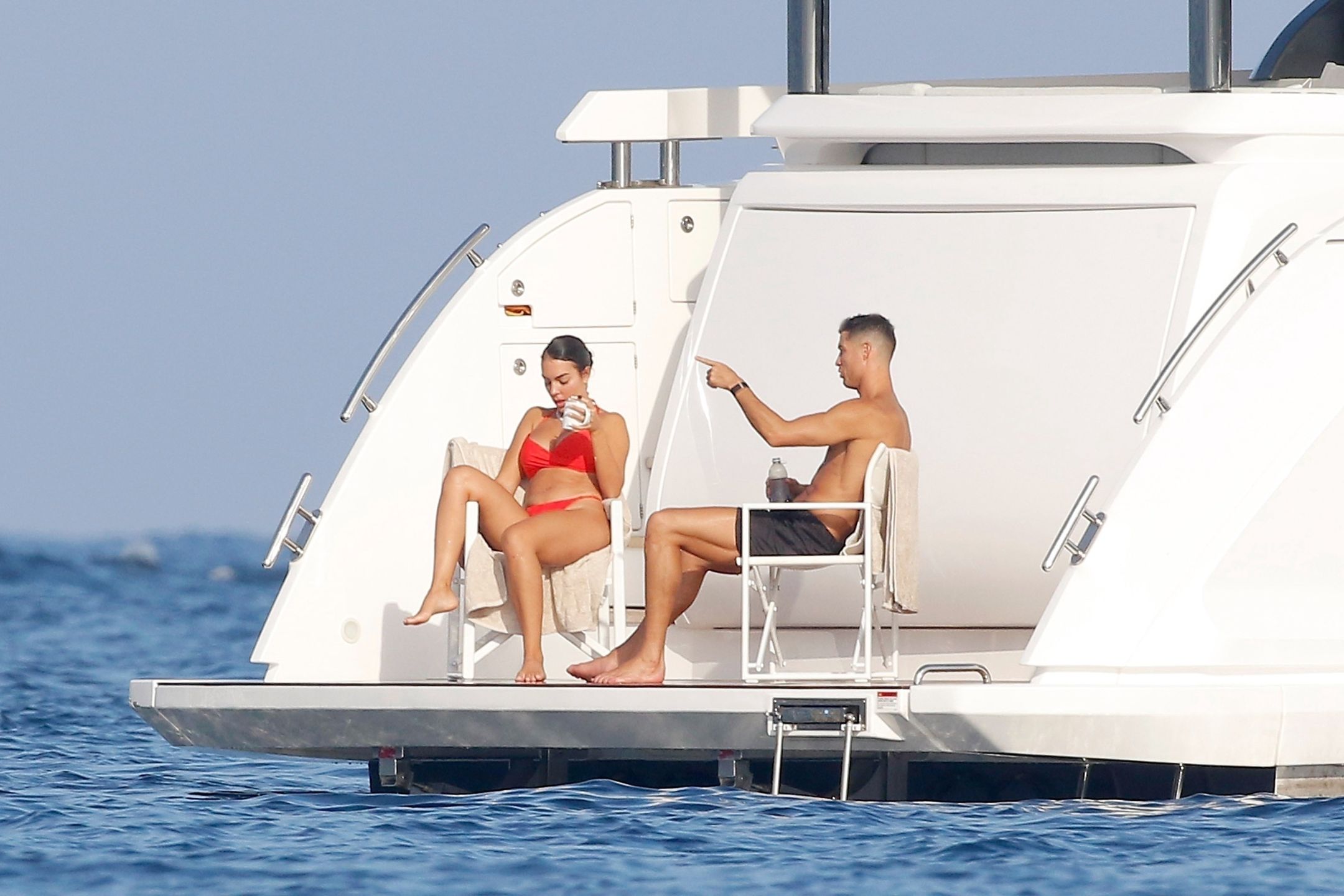 Cristiano Ronaldo i Georgina Rodriguez wypoczywają na jachcie
