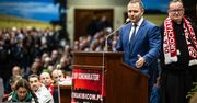 Kapelan prezydenta: Politycy mogliby się uczyć od kibiców