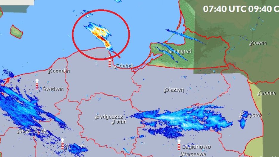 Echa radarowe, sugerujące obecność samolotów wojskowych