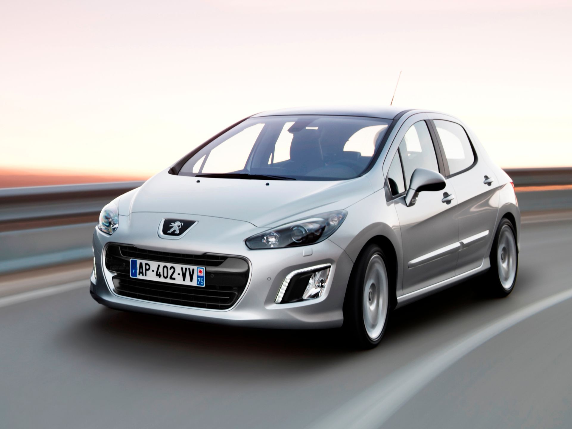 2011 - 2013 Peugeot 308