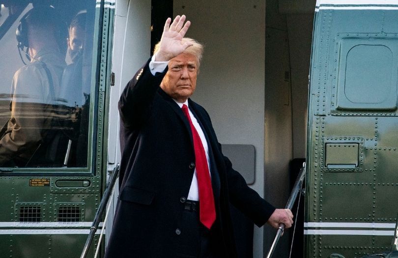 Donald i Melania Trumpowie żegnają się z Białym Domem